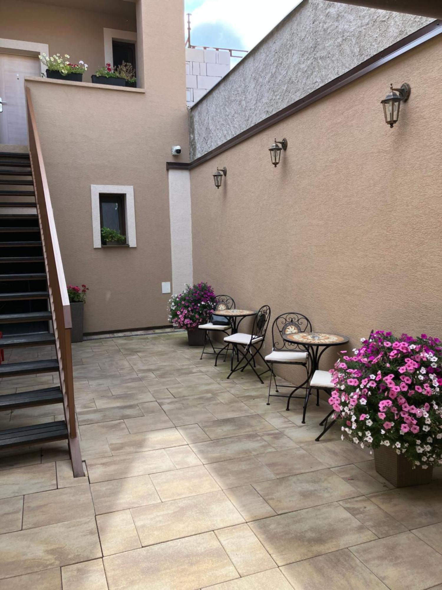 Apartment Corner House Lucenec